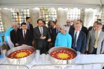 ABDULLAH DÖLEK - Cumhurbaşkanlığından Eyüp'te Aşure İkramı