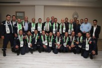 Filistinli 13 İtfaiyeci Sertifakasını Aldı