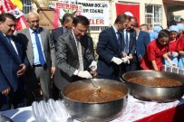 Ceyhan'da 5 Bin Kişiye Aşure Dağıtıldı