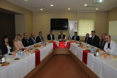 Elazığ'da 'Annelerin Gururu Memleketin Huzuru Kızlarımız Projesi' Tanıtıldı