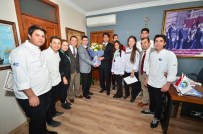 YEMEK YARIŞMASI - Genç Aşçılar Foça'nın Gururu Oldu