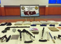 DİYARBAKIR EMNİYET MÜDÜRLÜĞÜ - Hücre Evi Cephanelik Çıktı