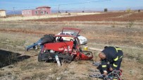 TEKSTİL FABRİKASI - Konya'da İki Otomobil Çarpıştı Açıklaması 6 Yaralı