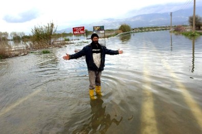 Aydınlı Çiftçiye 2 Milyon TL Afet Desteği