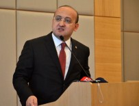 YALÇIN AKDOĞAN - Başbakan'a hakaret eden Demirtaş'a cevap verdi