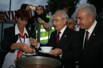 TAM GÜN - CHP Genel Başkanı Kılıçdaroğlu Düzce'de Aşure Dağıttı