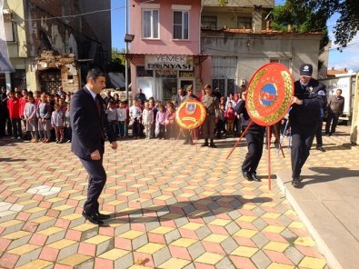 Havran'da Çelenk Sunumu Yapıldı