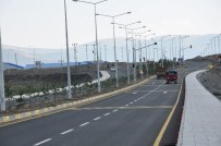 TURAN YıLMAZ - Karayolları Kars'ta Yolları Sıcak Asfalt Yapıyor