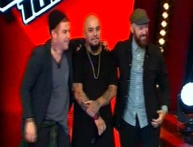 O Ses Türkiye'de yer yerinden oynadı