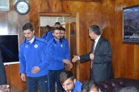 TATVAN GENÇLERBİRLİĞİ - Tatvan GB Spor'dan Başkan Aksoy'a Ziyaret