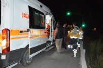AK Parti Seçim Aracı Kaza Yaptı Açıklaması 5 Yaralı