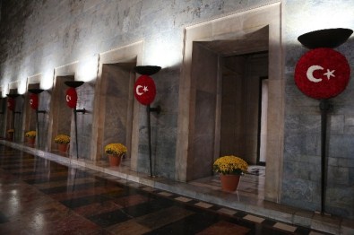 ATO Anıtkabir'i Cumhuriyet Bayramı'na Hazırladı