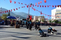 İSMAIL ÇORUMLUOĞLU - Cumhuriyet Coşkusu Manisa'ya Hakim Oldu