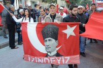 AZMI KERMAN - Eskişehir'de Binlerce Kişi Cumhuriyet İçin Yürüdü