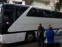 BATMAN PETROLSPOR - Niğde Belediyespor Otobüsü Taşlı Saldırıya Uğradı Açıklaması 2 Yaralı