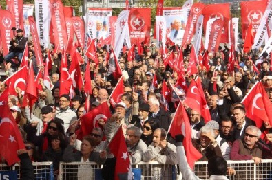 Perinçek Solotürk Eşliğinde Miting Yaptı