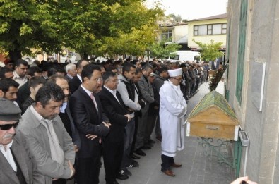 TBMM Başkanı Yılmaz Gürün'de Cenaze Törenine Katıldı