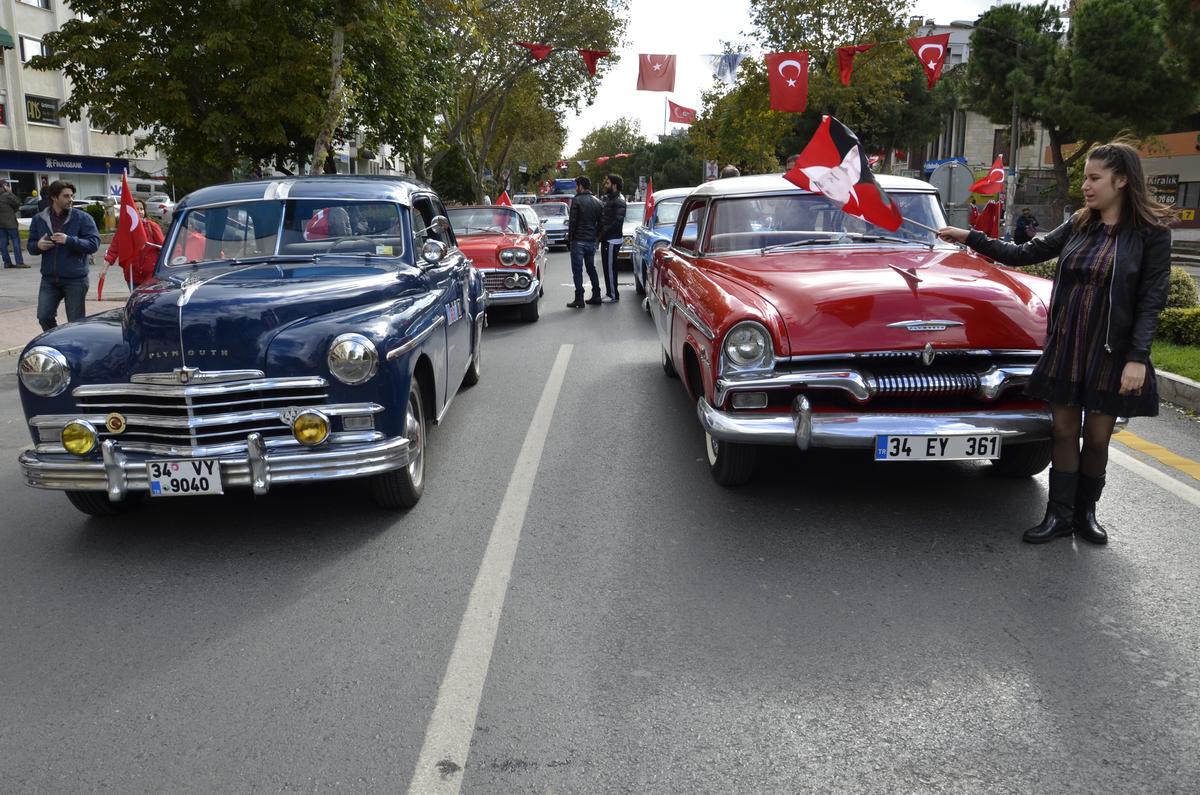 Köprüde 'Barışla Cumhuriyet' konvoyu