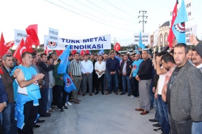 Demir Çelik Fabrikası İşçilerinden Eylem