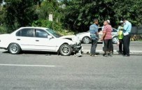 Mersin'de Trafik Kazası Açıklaması 4 Yaralı