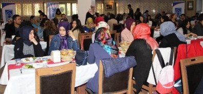 Tuşba Belediyesi'nden Öğretmenlere Kahvaltı