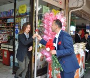 ABDURRAHMAN ÖZ - AK Parti Karanfil Dağıtıp Oy İstedi