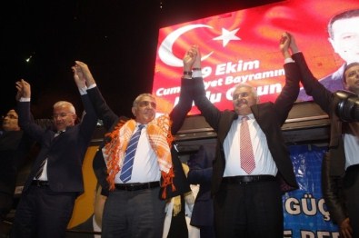 Binali Yıldırım Necip Kalkan'ı Kendi Sloganıyla Tanıttı