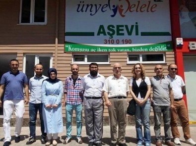 Çocukları bilgisayar oyunlarıyla eğitime yönlendiriyorlar