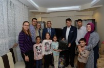 EĞİTİM HAYATI - Dündar'dan Üstün Zekalı Öğrenciye Hediye