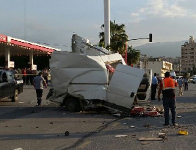 İskenderun'da feci kaza