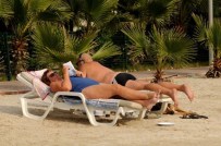 OPTIMIST - Bodrum'da Kasım'a Bir Kala Deniz Keyfi