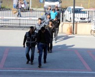 İNSAN TACİRLERİ - Fidye İçin Pakistanlı Genci Kaçıran 5 Afganlı İnsan Tacirinden 4'Ü Tutuklahdı