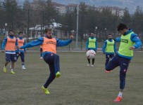 OLTAN - Mavi-Beyazlılar Hırslı İdman'da Moral Buldular