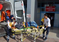 Tır'la Otomobil Çarpıştı Açıklaması 2 Yaralı