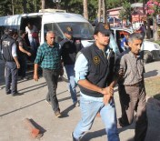 KORSAN GÖSTERİ - Adana'da Terör Operasyonu