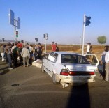 MUSTAFA TOPRAK - Adıyaman'da Otomobiller Çarpıştı Açıklaması Çoğu Çocuk 8 Yaralı