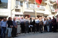 DEVAMSIZLIK - CHP Manisa Teşkilatında Özgür Özel Depremi