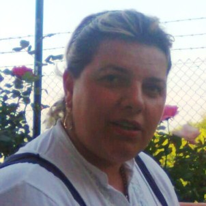 Eşiyle Tartışan Kadın Silahla İntihar Etti