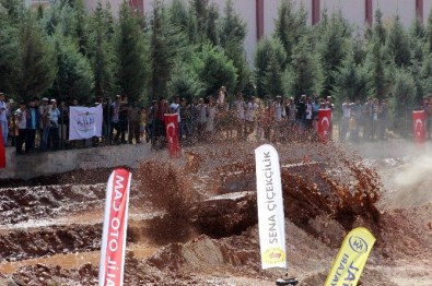 Kilis'te, 1. Off Road Yarışları Yürekleri Hoplattı