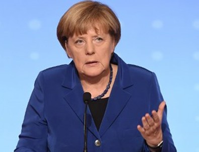 Angela Merkel: Suriye'de askeri değil siyasi çözüm olmalı
