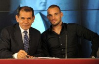 TÜRK TELEKOM ARENA - Sneıjder Yeni Sözleşmeye İmzayı Attı