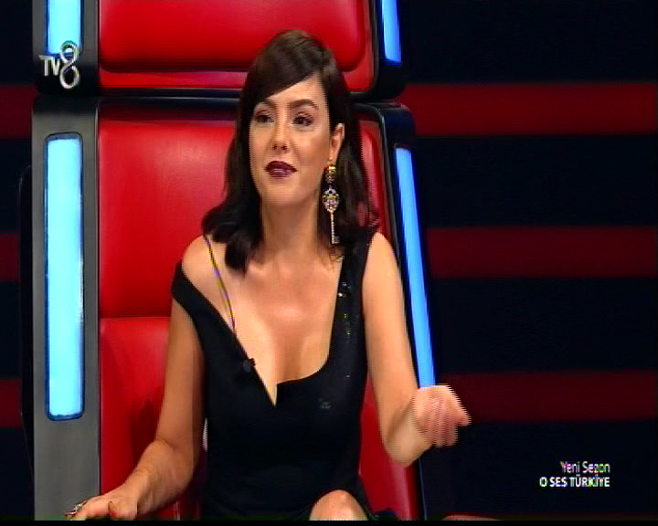 Ebru Gündeş'in imajı herkesi şaşırttı