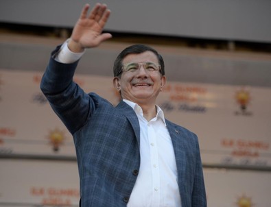 Başbakan Davutoğlu'dan emeklilere müjde