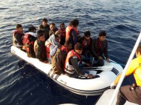 İNSAN KAÇAKÇISI - Bin 451 Göçmen Kurtarıldı 4'Ünün Cesedi Çıkarıldı