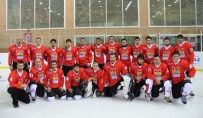BUZ HOKEYİ TAKIMI - Buz Hokeyinde Türkiye'nin Gururu Oldular