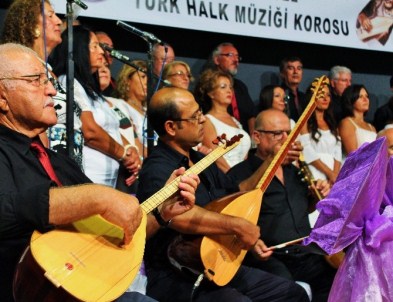 Didim Cemevi Korosu'ndan Türk Halk Müziği konseri