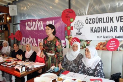 HDP İzmir Kadın Adaylarını Tanıttı