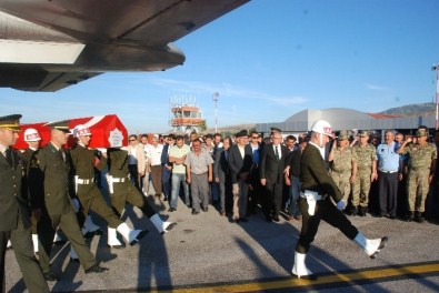 Şehit Demirel'in Cenazesi Tokat'a Getirildi