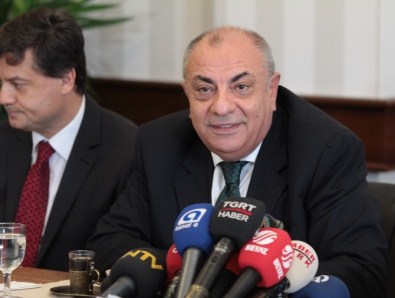 Türkeş: Karagümrük Kasketi İle Bu Sorunlar Çözülmez