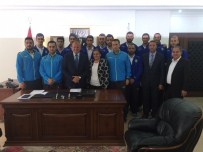 Voleybol Takımından Başkan Keleş'e Ziyaret